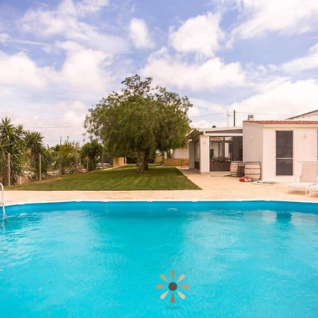 Agriturismo Tenuta Margherita Torre Lapillo Ngoại thất bức ảnh