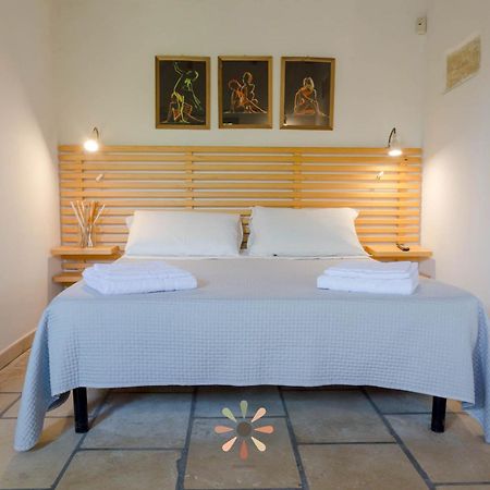 Agriturismo Tenuta Margherita Torre Lapillo Ngoại thất bức ảnh