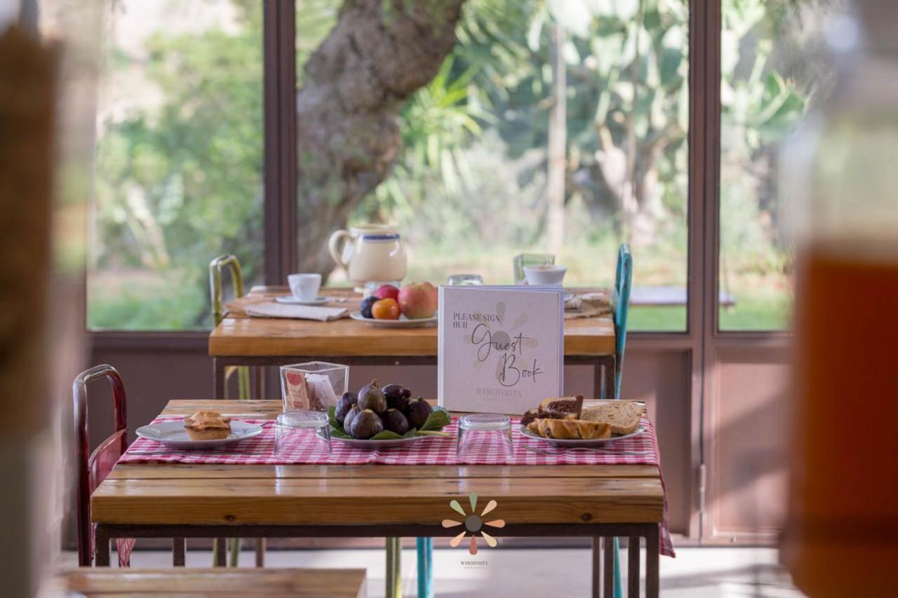 Agriturismo Tenuta Margherita Torre Lapillo Ngoại thất bức ảnh