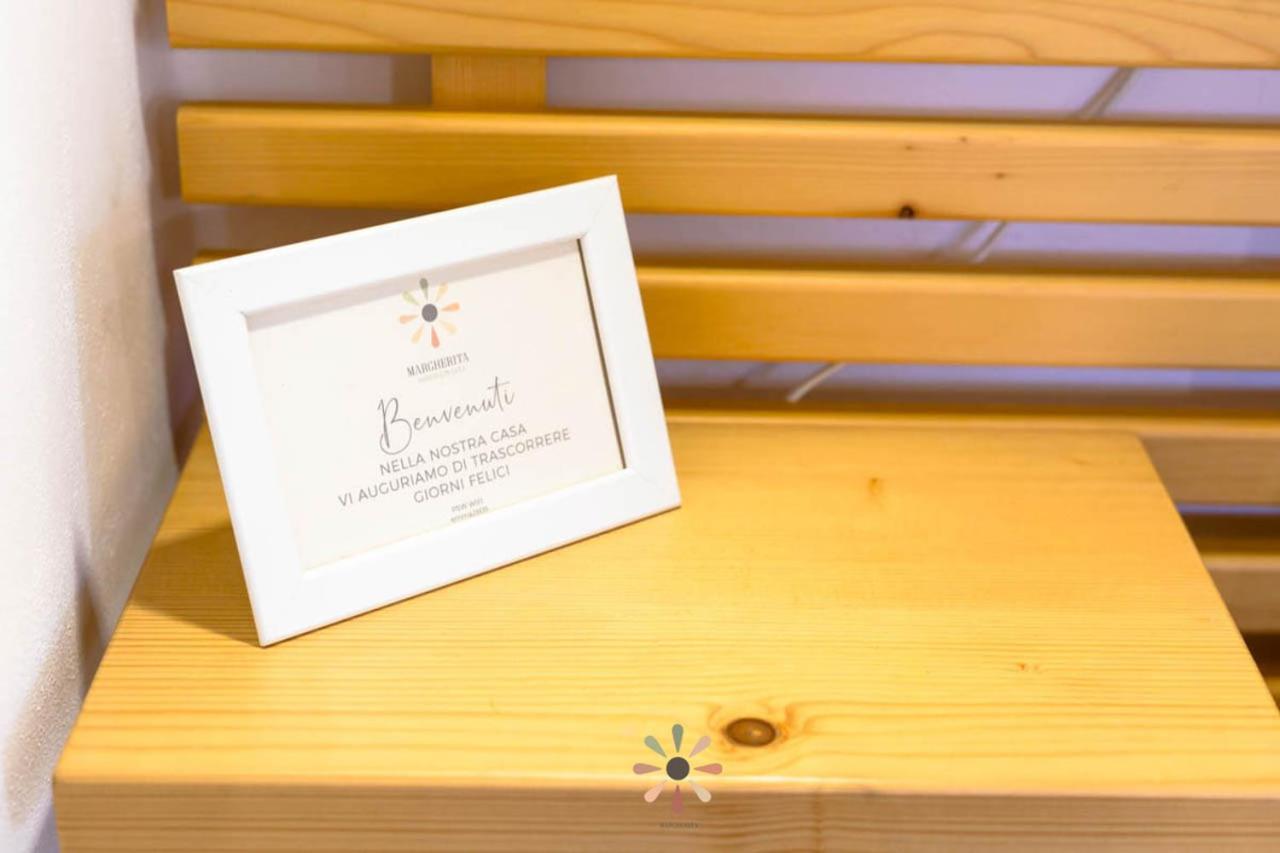 Agriturismo Tenuta Margherita Torre Lapillo Ngoại thất bức ảnh