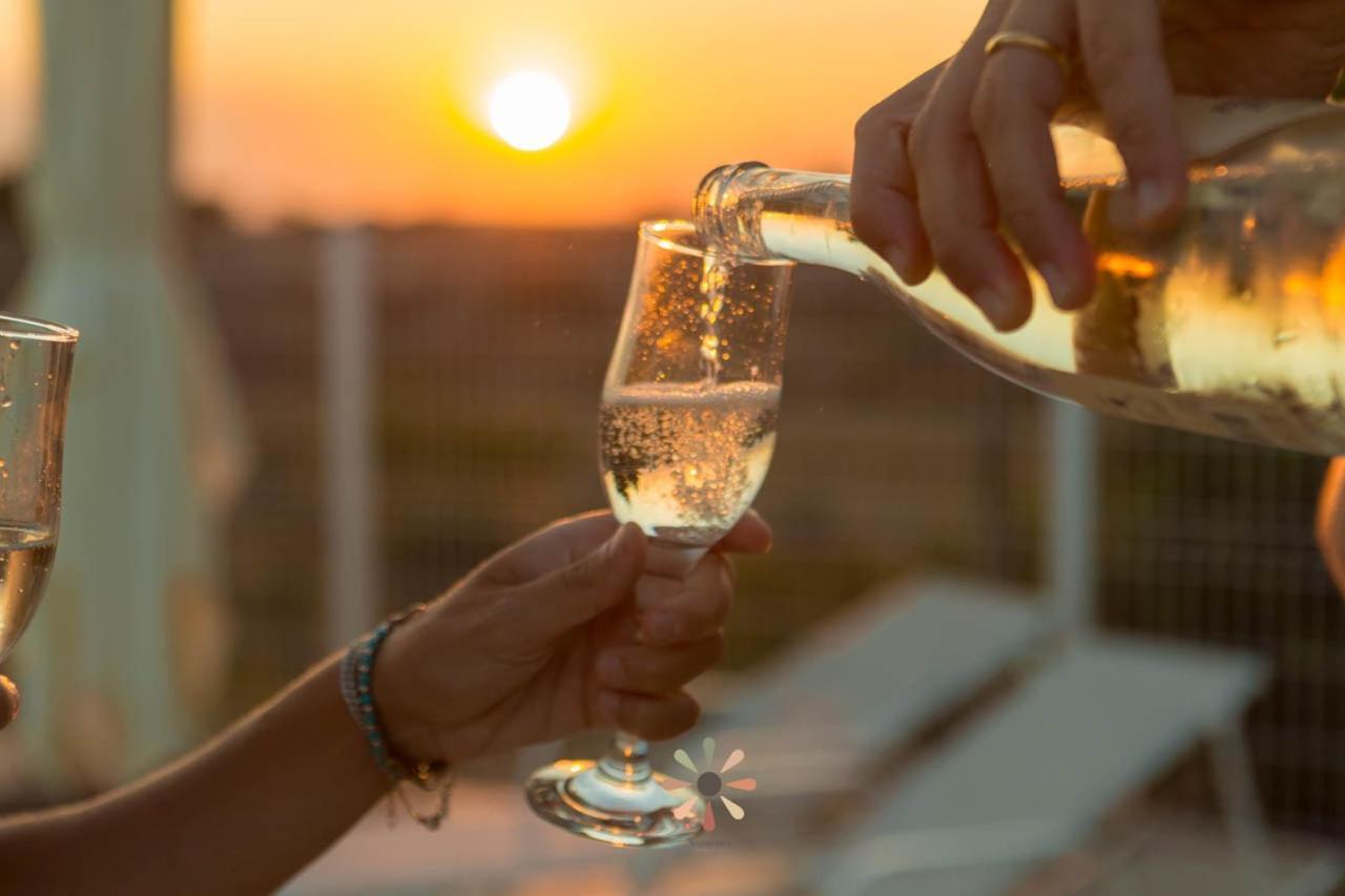 Agriturismo Tenuta Margherita Torre Lapillo Ngoại thất bức ảnh