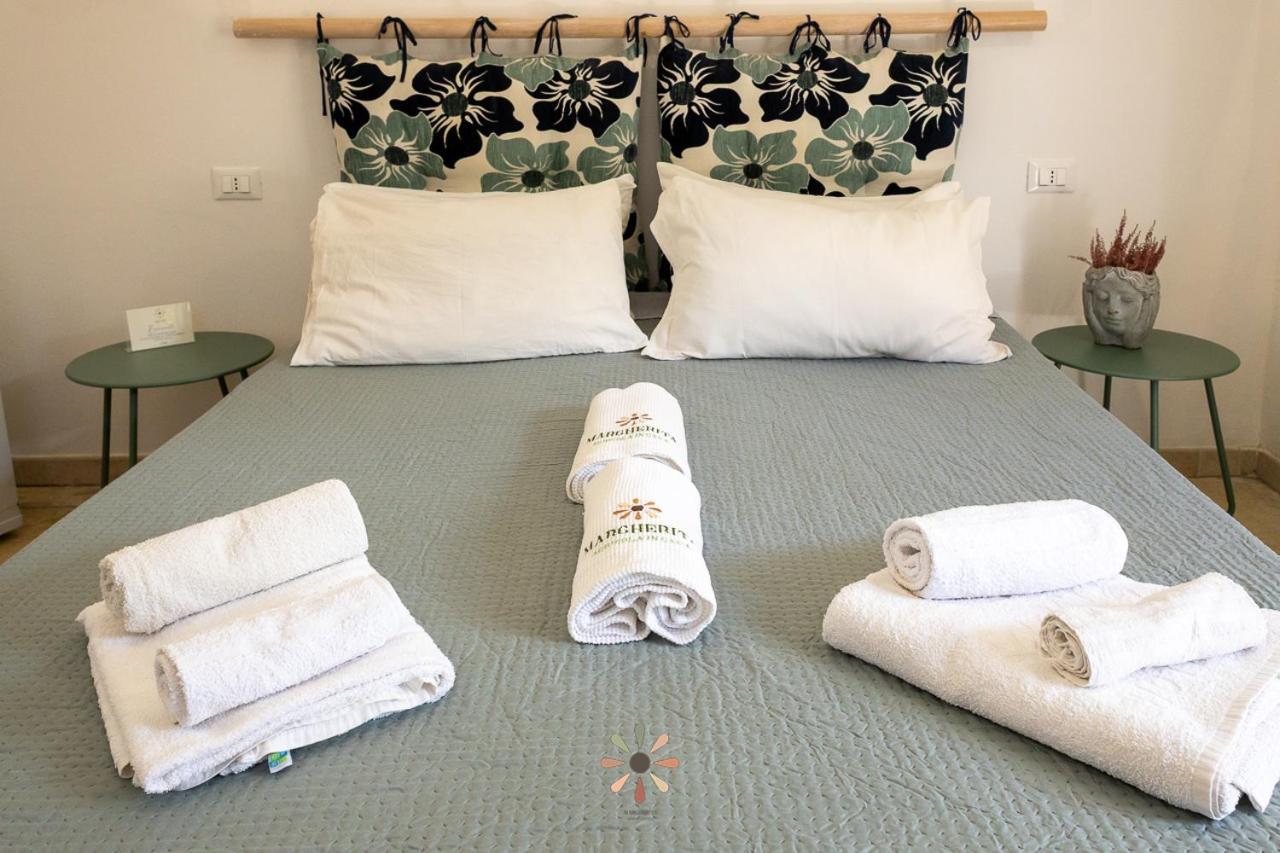 Agriturismo Tenuta Margherita Torre Lapillo Ngoại thất bức ảnh